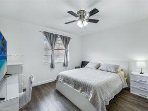 37 Seville Circle 150, Davie FL 33324