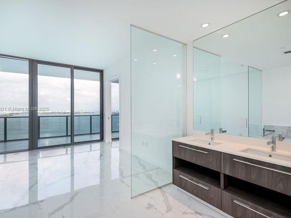 480 NE 31 St 3101, Miami FL 33137