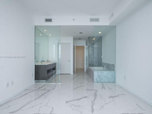480 NE 31 St 3101, Miami FL 33137