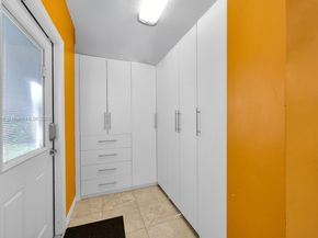 10504 SW 77th Ct, Pinecrest FL 33156