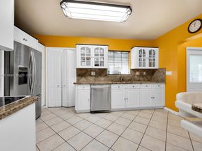 10504 SW 77th Ct, Pinecrest FL 33156