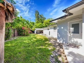 10504 SW 77th Ct, Pinecrest FL 33156