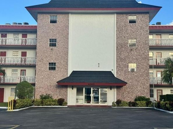 4140 NW 44th Ave 413, Lauderdale Lakes FL 33319