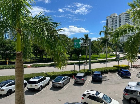 1830 Radius Dr 308, Hollywood FL 33020