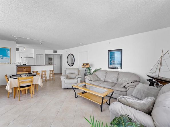 90 Alton Rd 2911, Miami Beach FL 33139