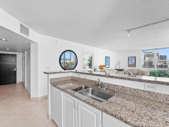 90 Alton Rd 2911, Miami Beach FL 33139