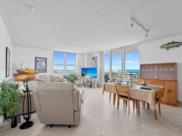 90 Alton Rd 2911, Miami Beach FL 33139