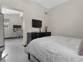 4660 W 9th Ave, Hialeah FL 33012