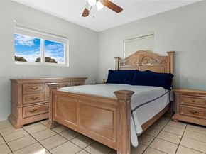 4660 W 9th Ave, Hialeah FL 33012