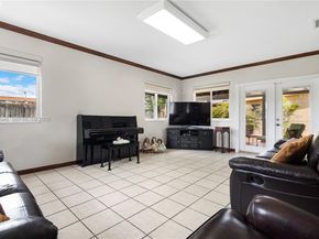 4660 W 9th Ave, Hialeah FL 33012