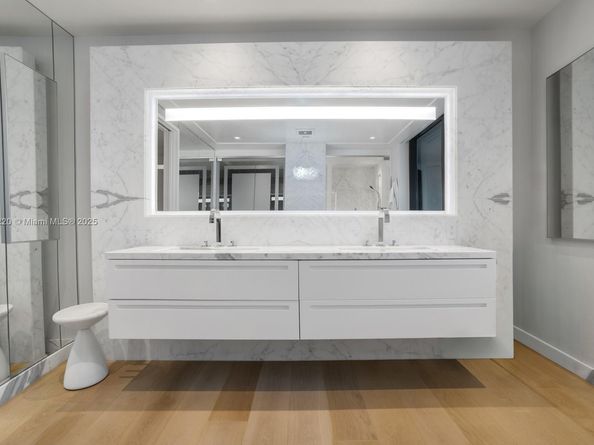 6800 Fisher Island Dr 6864, Miami Beach FL 33109