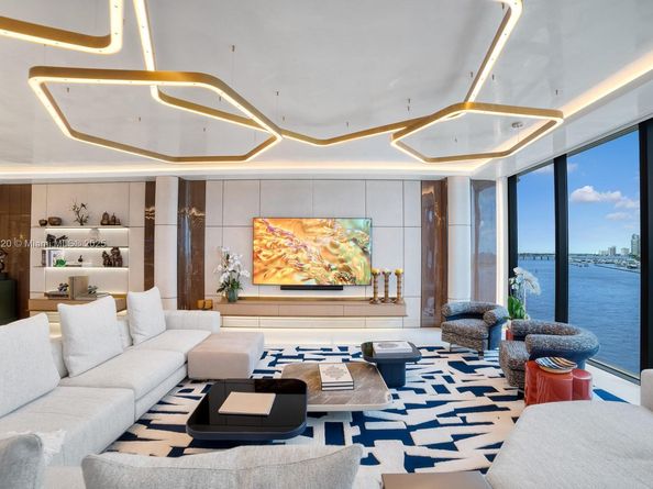 6800 Fisher Island Dr 6864, Miami Beach FL 33109