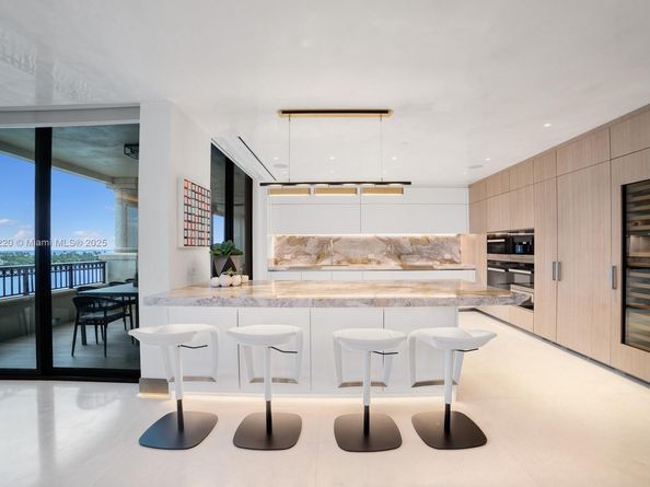 6800 Fisher Island Dr 6864, Miami Beach FL 33109