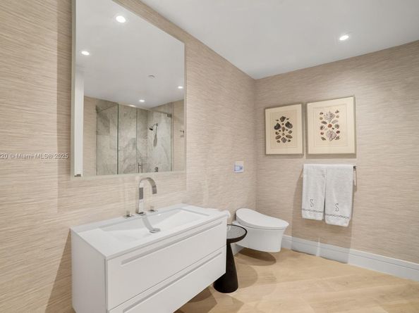 6800 Fisher Island Dr 6864, Miami Beach FL 33109