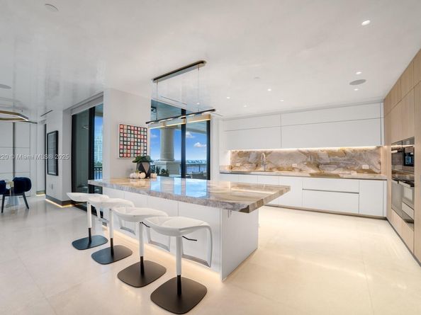 6800 Fisher Island Dr 6864, Miami Beach FL 33109