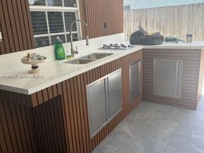 6190 W 14th Ave, Hialeah FL 33012