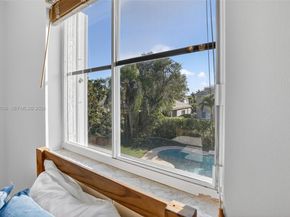 1311 Croton Ct, Weston FL 33327