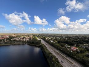 2641 N Flamingo Rd 2208N, Sunrise FL 33323