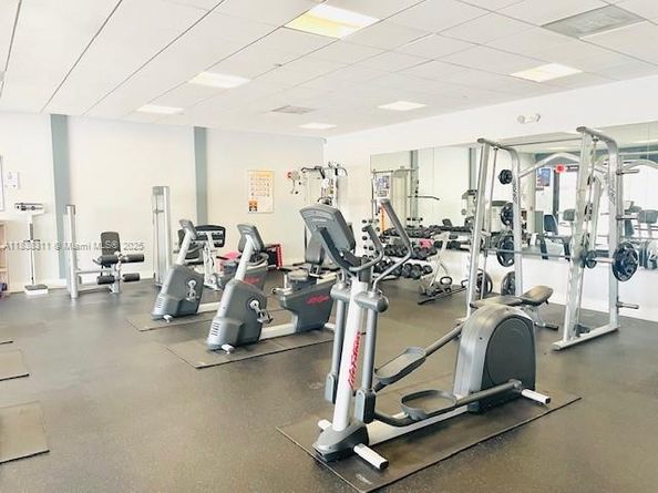 3675 N Country Club Dr 708, Aventura FL 33180