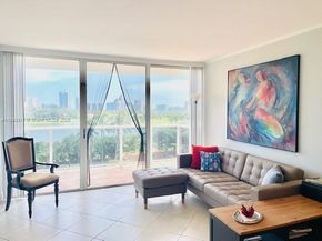 3675 N Country Club Dr 708, Aventura FL 33180