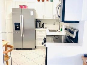 3675 N Country Club Dr 708, Aventura FL 33180