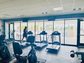 3675 N Country Club Dr 708, Aventura FL 33180