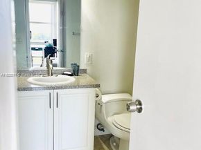 3675 N Country Club Dr 708, Aventura FL 33180