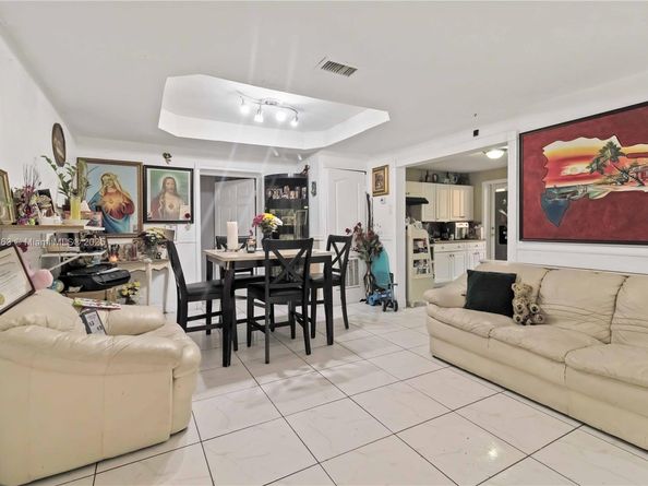 6328 Garfield St, Hollywood FL 33024