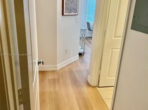 611 11th St 104, Miami Beach FL 33139