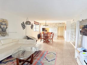 6575 W Oakland Park Blvd 311, Lauderhill FL 33313