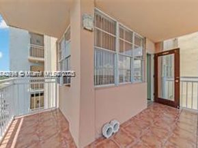 2025 NE 164th St 904, North Miami Beach FL 33162