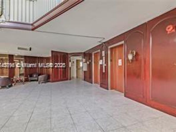 2025 NE 164th St 904, North Miami Beach FL 33162