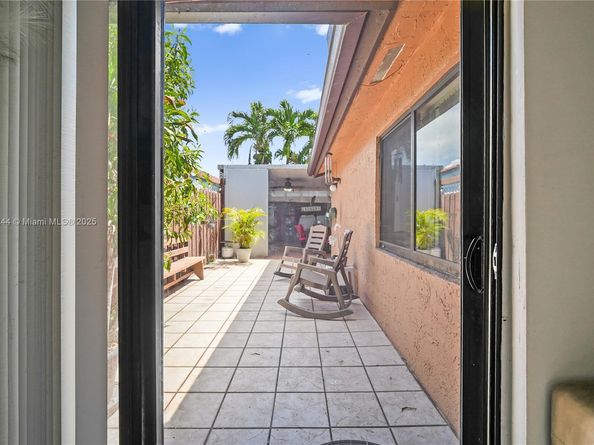 1231 SW 136th Pl, Miami FL 33184