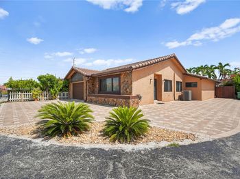 1231 SW 136th Pl