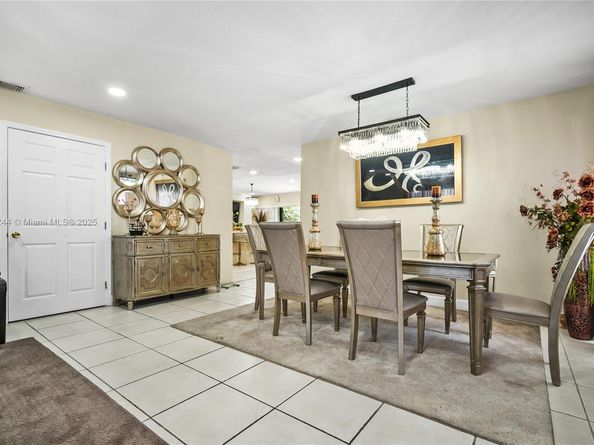 1231 SW 136th Pl, Miami FL 33184