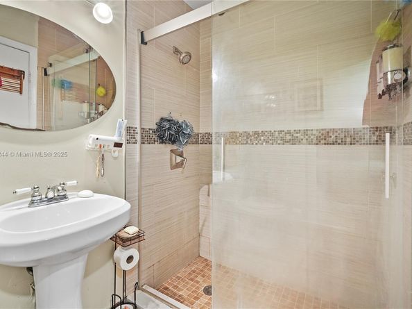 1231 SW 136th Pl, Miami FL 33184