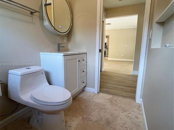 550 NE 174th St, North Miami Beach FL 33162