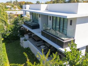 4354 Alton Rd, Miami Beach FL 33140