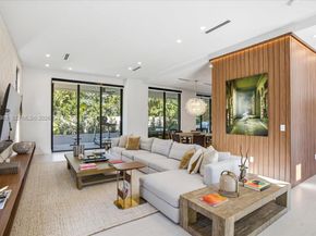 4354 Alton Rd, Miami Beach FL 33140