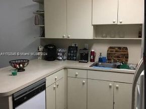 123 SW 113th Ave 1049, Sweetwater FL 33174