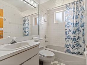 3425 SW 105th Ave, Miami FL 33165