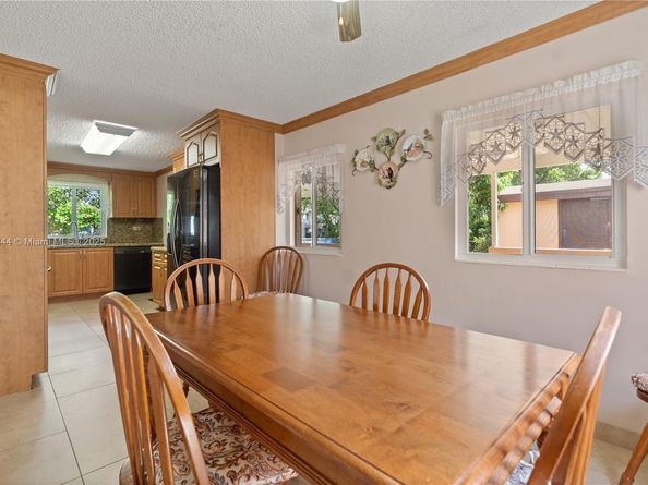 3425 SW 105th Ave, Miami FL 33165