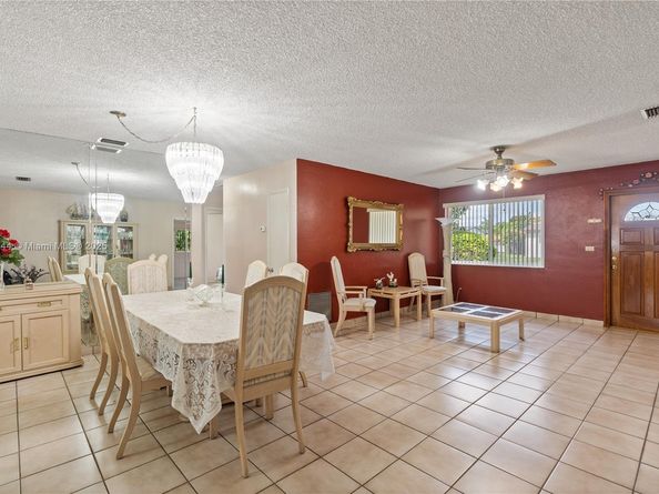 3425 SW 105th Ave, Miami FL 33165