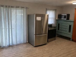 10010 SW 161st St, Miami FL 33157