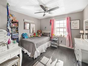 111 NW 151st Ave, Pembroke Pines FL 33028