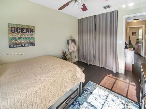111 NW 151st Ave, Pembroke Pines FL 33028