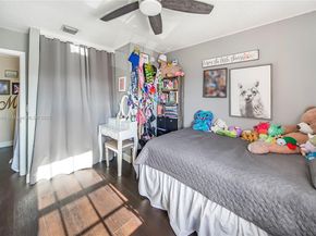 111 NW 151st Ave, Pembroke Pines FL 33028