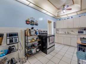 2048 NE 180th St, North Miami Beach FL 33162