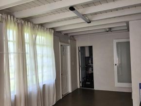 1120 NE 134th St, North Miami FL 33161