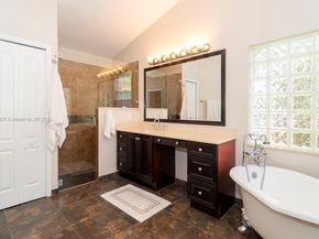 218 Egret Court, Weston FL 33327